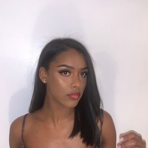 Meet your Posher, Karla